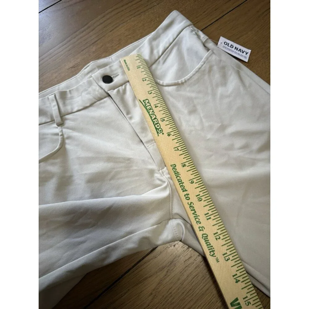 Old NAVY Active Dress Pants 30x32 Cream Tech Hybrid Slim 4 Way Stretch Light NWT